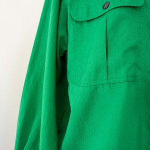 90s Kelly Green Utility Blouse, Vintage Oversized Double-Pocket Crinkled Shirt XS-M image 2