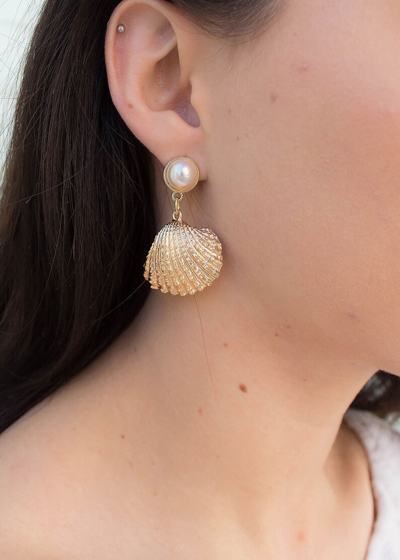SHELL Dangle Earrings. Ocean Earrings.Faux Pearl Earrings. Organic Shell Earrings. Summer Wedding Jewelry. Trendy Shell Earrings image 4