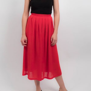 Vintage RED Midi Skirt. 80s High-Waisted Skirt. Vintage 80s Skirt. High-Waisted Pleated Skirt. Full Gathered Skirt. size: 25W / S image 3