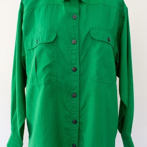 90s Kelly Green Utility Blouse, Vintage Oversized Double-Pocket Crinkled Shirt XS-M image 5