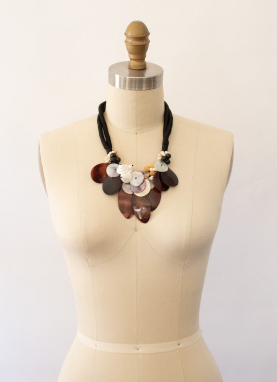 Vintage Shell Statement Necklace, 80s Shell Ocean… - image 3