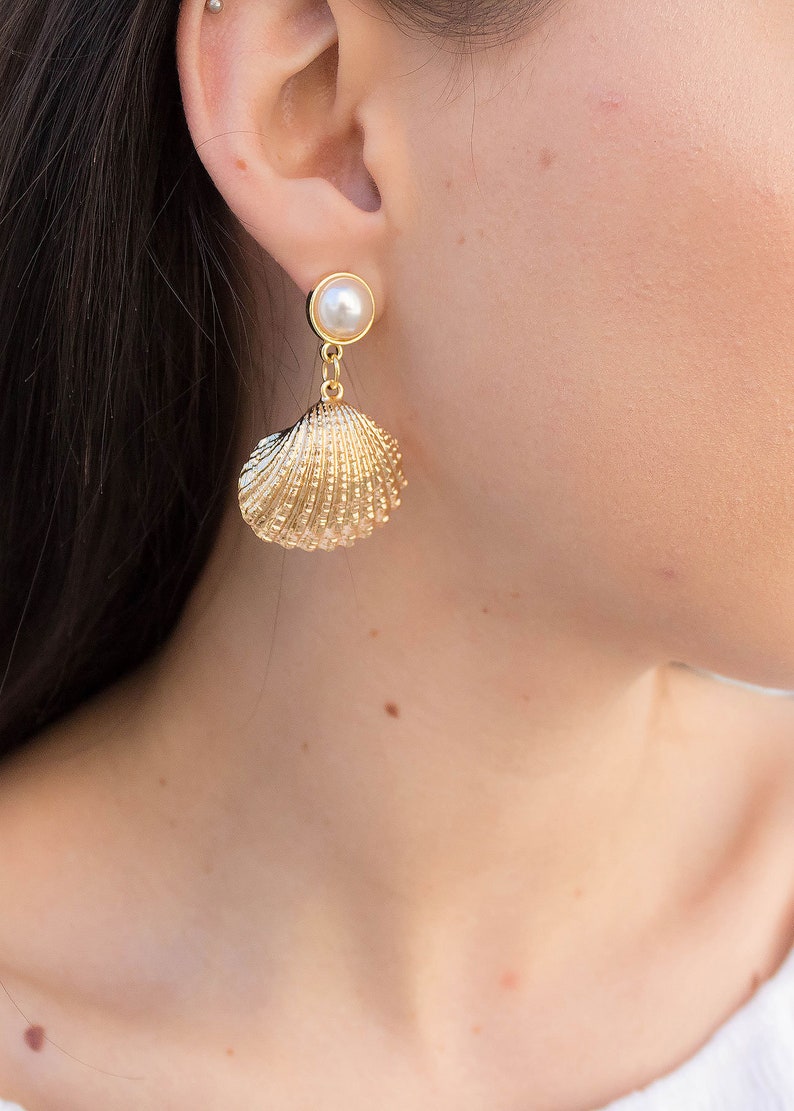 SHELL Dangle Earrings. Ocean Earrings.Faux Pearl Earrings. Organic Shell Earrings. Summer Wedding Jewelry. Trendy Shell Earrings image 3