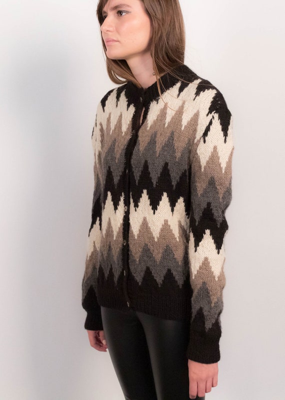 Vintage Chevron Alpaca Wool Sweater Cardigan fits… - image 9