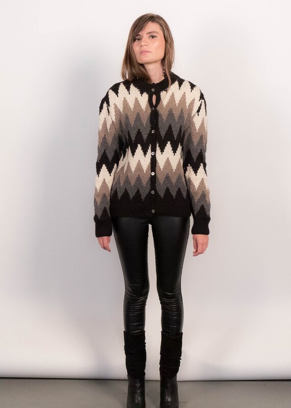 Vintage Chevron Alpaca Wool Sweater Cardigan fits… - image 4