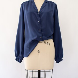 80s Secretary Silky Blouse, Vintage Minimal Blouse XS-M image 3