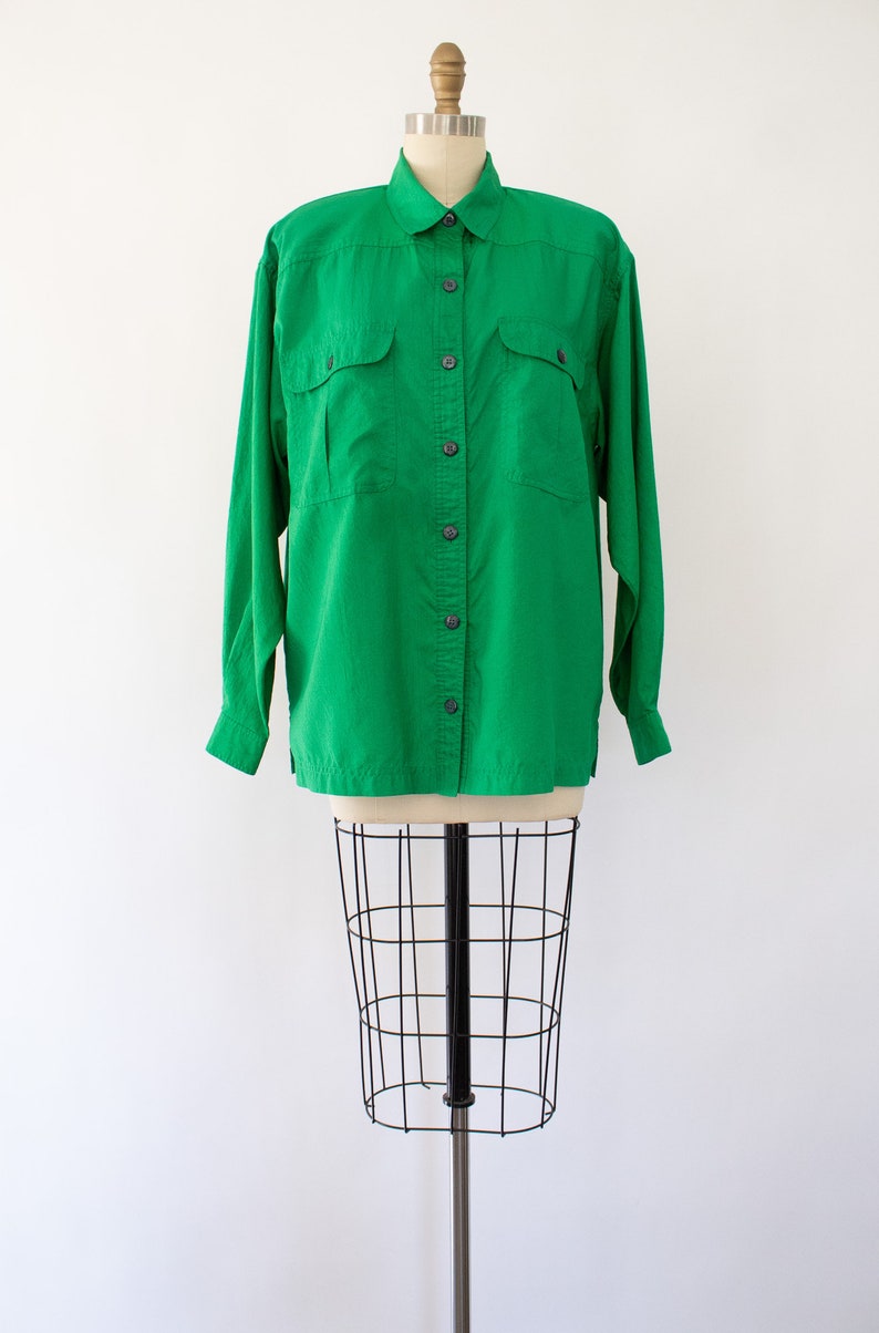 90s Kelly Green Utility Blouse, Vintage Oversized Double-Pocket Crinkled Shirt XS-M image 6