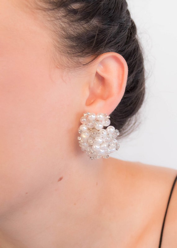 80s Faux Pearl Cluster Earrings - image 2