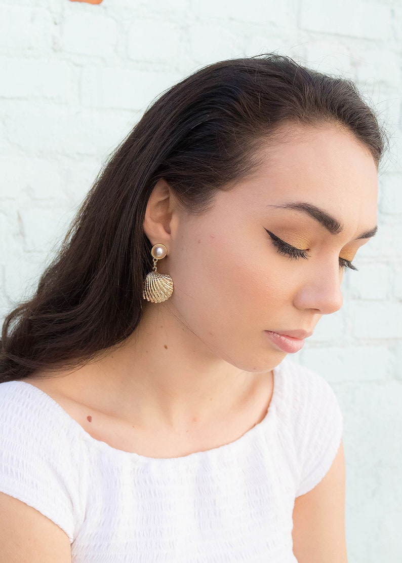 SHELL Dangle Earrings. Ocean Earrings.Faux Pearl Earrings. Organic Shell Earrings. Summer Wedding Jewelry. Trendy Shell Earrings image 10