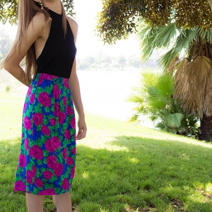 Floral Silk Skirt / High-Waisted Skirt / Floral Skirt / Vintage 80s Skirt / Knee Length Skirt / Silk Skirt / 80s Skirt Δ size: S/M image 3