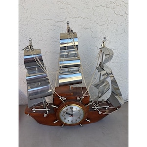 Mastercrafters yankee clipper sailboat ship boat self starting electric clock lh