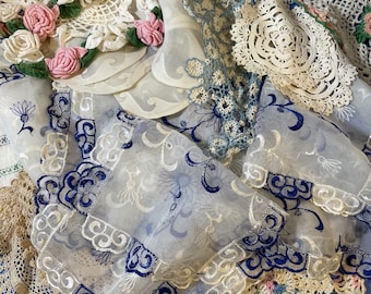 Needlework Needle point assortment lot of 17 vintage pieces SEE PICS a225 Lot#2