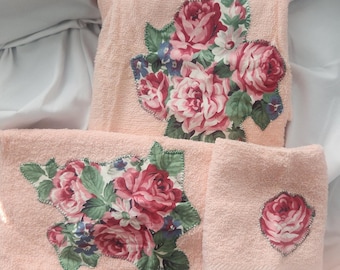 Vintage New Cannon 3 piece Applique Towel Set Peach w/ Cabbage Roses