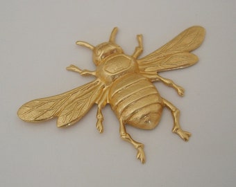 1 -Large Bee Bug Insect Brass Stamping Ornament Pendant Jewelry Findings.