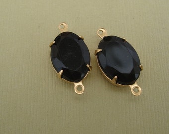 Vintage Black Faceted Acrylic Stones  Oval in 2 Loops Brass Setting 14mm x 10mm Connector.(4)