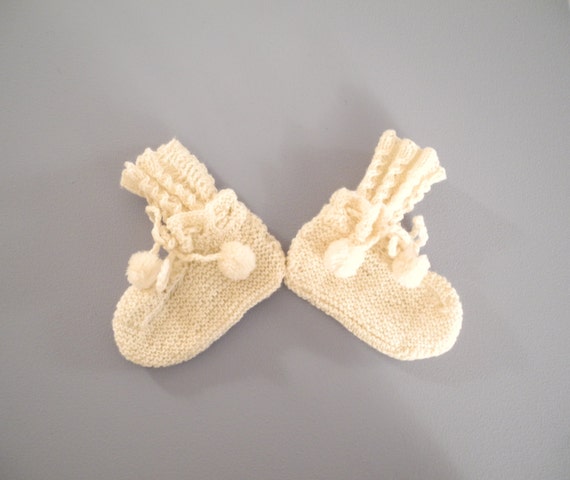 Vintage Baby Shoes, 1940's Handmade Cream Baby Bo… - image 4