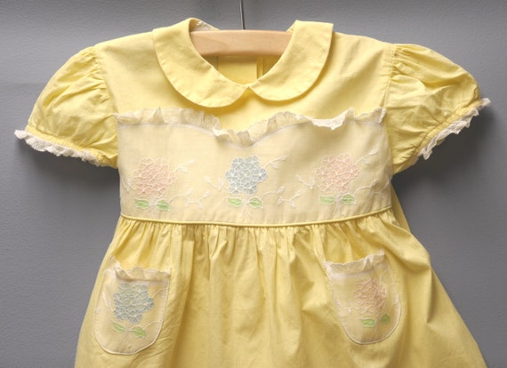 Vintage Baby Clothes, 1950's Yellow and White Lac… - image 2