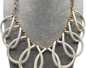 White Teardrop Statement Necklace Gold Tone Bib Lightweight Adjustable