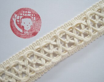 narrow lace edging 3 colours Item pic Vintage 70/'s cotton cross stitch braid