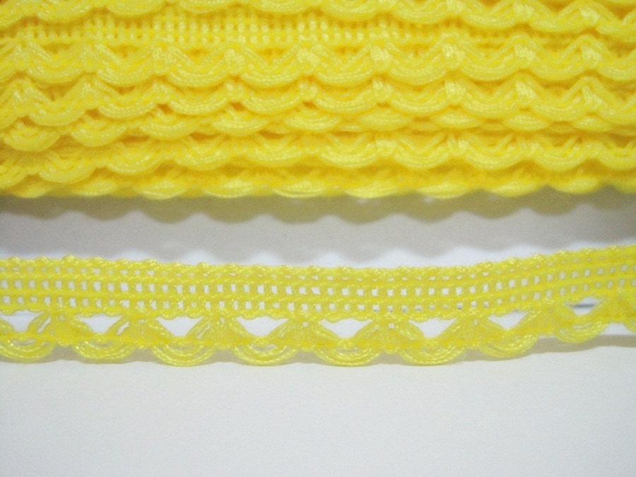 Yellow Lace Trim -  Canada