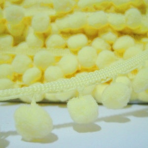 5 Yards 1.2 cm Pom Pom Trim, Yellow pom pom Trim, Yellow trim, Trim Lot, Wholesale Trim, Yellow, Large Pom Pom, pom pom fringe, pom pom trim