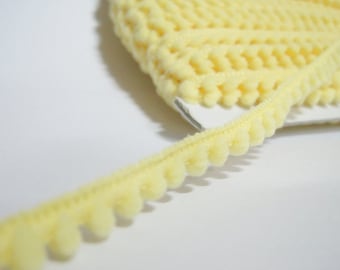 Mini bordure à pompons de 5 yards, Jaune clair (taille du pompon 0,5 cm), Galon à pompons, Galon jaune, Galon à pompons jaune, Passementerie en gros, Jaune, Lot de bordures