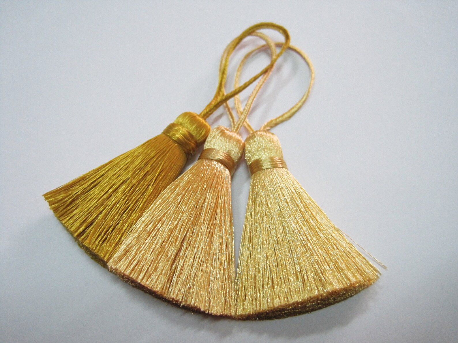 10 pcs Gold SP36 Short Tassel Wholesale Tassels silk tassel Etsy