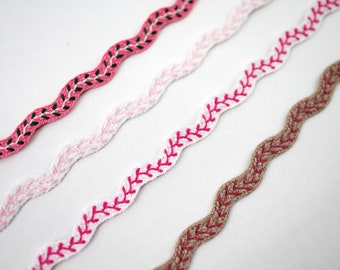 5 yards 1/4" Pink Embroidered rick rack, tiny rick rack, vine stitch rick rack