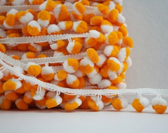 5 Yards 2 tone White-Orange Pom Pom Trim, orange pom pom fringe, Pom Pom Fringe, orange trim, Pom pom yarn, White pom pom, Orange Pom Pom