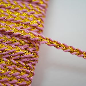 5 jardas de trança metálica rosa-dourada cravo, trança plana, trança metálica, acabamento trançado, fita metálica, renda metálica dourada, trança rosa