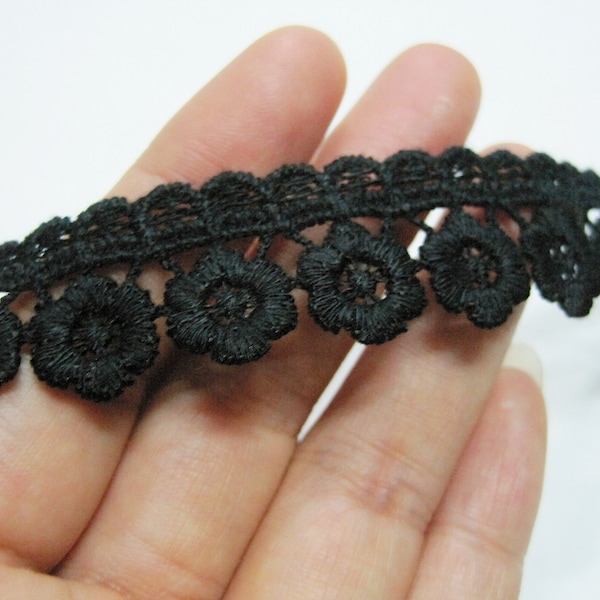 5 yards Black Flower Lace, Crochet lace trim, Ivory lace trim, Cotton Trim, Black Cotton Trim, flower lace, black lace trim, black trim
