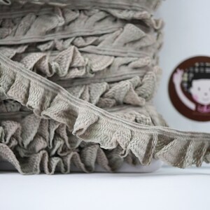 5 yards Gray Ruffle trim, Ruffle lace, pleated trim, ruffled trim, ruffled ribbon trim, pleated lace trim, gray ruffled trim, gray pleated