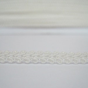 5 Yards 3/16" Off-White Gimp Braided Trim, Gimp Braid, Braided Cord, Braided Gimp Trim, Scroll Braid Trim, Chinese Braided Trim, White trim
