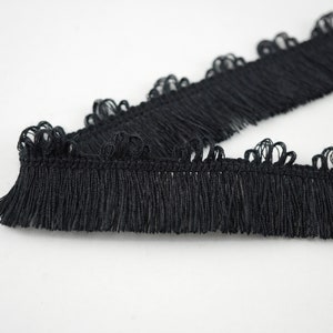 5 Meter schwarzer Quastenbesatz, schwarze Quastenfransen, Quastenfransen, Blumenspitze, Blumenquaste, Lampenschirmfransen, schwarze Kleidfransen, schwarze Spitze