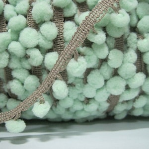 5 yards mintgroene mini pompon met warm grijze rand, mini pompon rand, munt pompon, groothandel rand, tweekleurige pompon, munt pompon franje, munt
