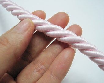 5 yards 8 mm. Soft Pink Twist Cord
