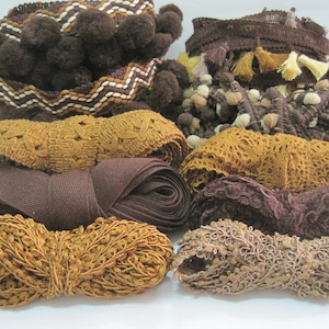 SPECIAL SET 0376 Only 1 Set, Destash lace, Clearance Sale