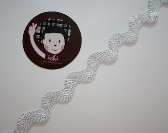 5 Yards White Rick Rack with Silver Metallic, White Ric Rac Trim, sparkly rick rack, wholesale rick rack, silver metallic rick rack, white