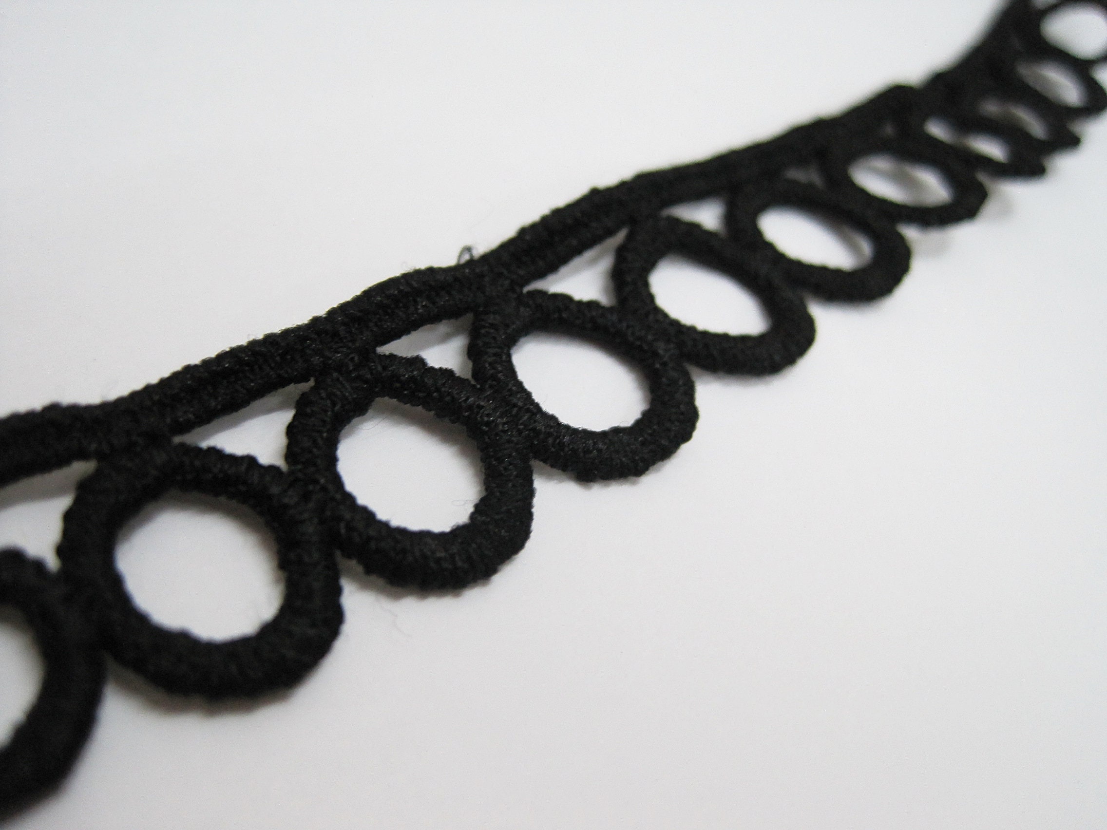 Buy 5 Yards Round Loop Lace, Black Trim, Black Lace Trim, Loop Trim, Chain  Trim, Black Loop Trim, Black Ribbon Lace, Circle Lace, Black Lace Online in  India 