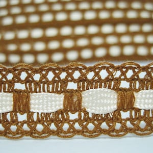 5 Meter Goldene Braune Spitzenborte mit Vanille Band Einsatz, Spitzenborte, Spitzenband Einsatz, breite Spitze, zarte Spitze, Creme Band, braune Spitze