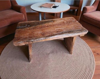 Rustic Live Edge Coffee Table – Reclaimed Oak, Handcrafted Centerpiece