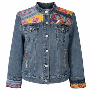 Upcycled Denim Jacket with Floral Patchwork – Sustainable Cotton Fabric, Handmade Boho Jacket, Unique Reworked Jean Jacket