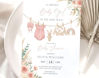 Invitación para baby shower con temática bohemia de ropa tendida, invitación para baby shower con ropa rosa bohemia, diseño de ropa para niña, plantilla digital, editable en Canva.