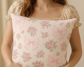 Cojín con lazo floral – Pink Coquette Cottagecore