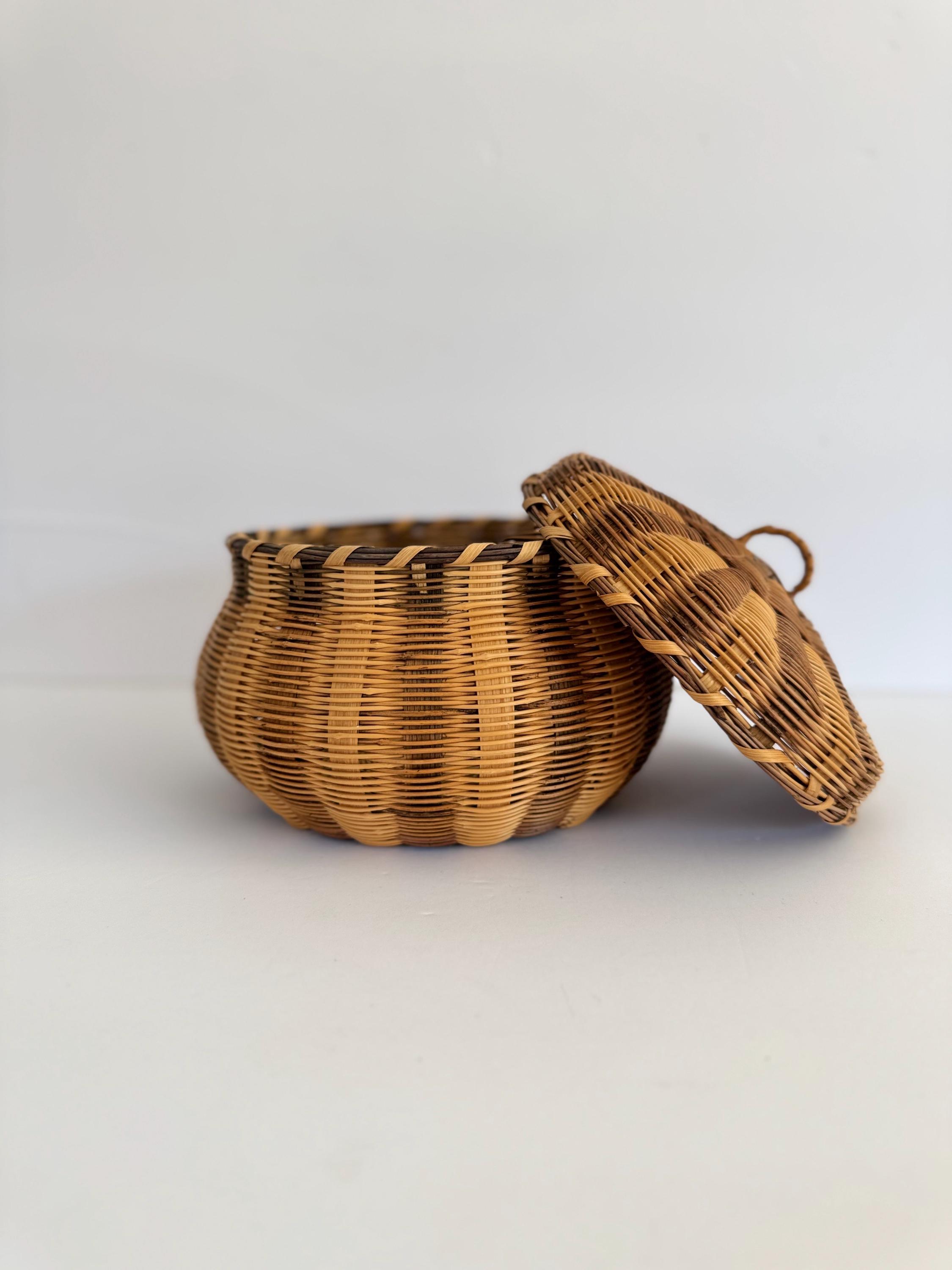 Vintage Native American Baskets - Etsy