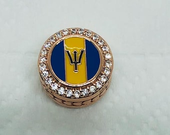 Island of Barbados Exclusieve bedel met vlagknop/reisbedel|Verjaardagscadeaus|S925 sterlingzilveren sieraden|roségouden bedel |met geschenkdoos