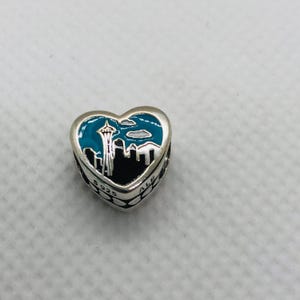 Pandora チャーム　シアトル Pandora charm seattle - Etsy 日本