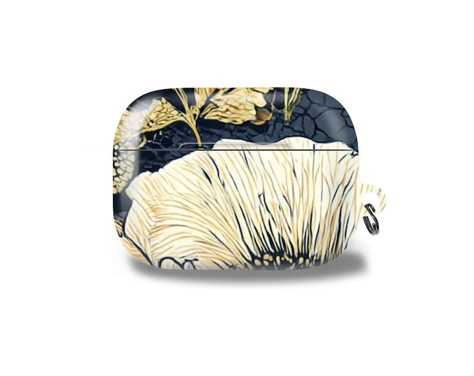 Cream Poppy Vintage Floral AirPod Case