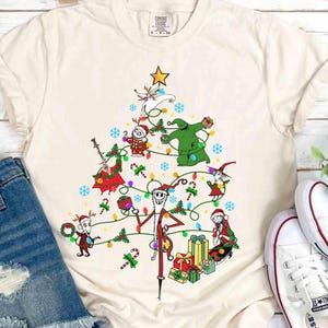 以下が含まれることがあります： クリーム色、ライトグレー、ダークグレーの3色の、まだら模様のマット仕上げのセラミックマグのセット。各マグはシンプルでミニマルなデザインで、丸みを帯びたハンドルが付いています。