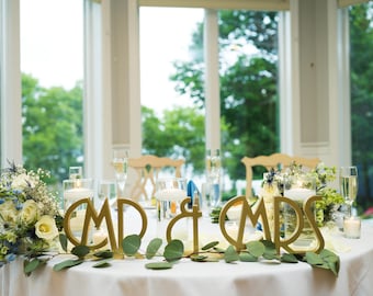 Art Deco Mr & Mrs Sign, Gold Gatsby Sweetheart Table Decor, Great Gatsby Wedding Sign, 1920s Glam Reception