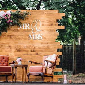 Large Mr & Mrs Sign for Wedding Backdrop Photo Props - Etsy
